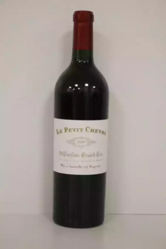 Chateau Cheval Blanc Le Petit Cheval 2009